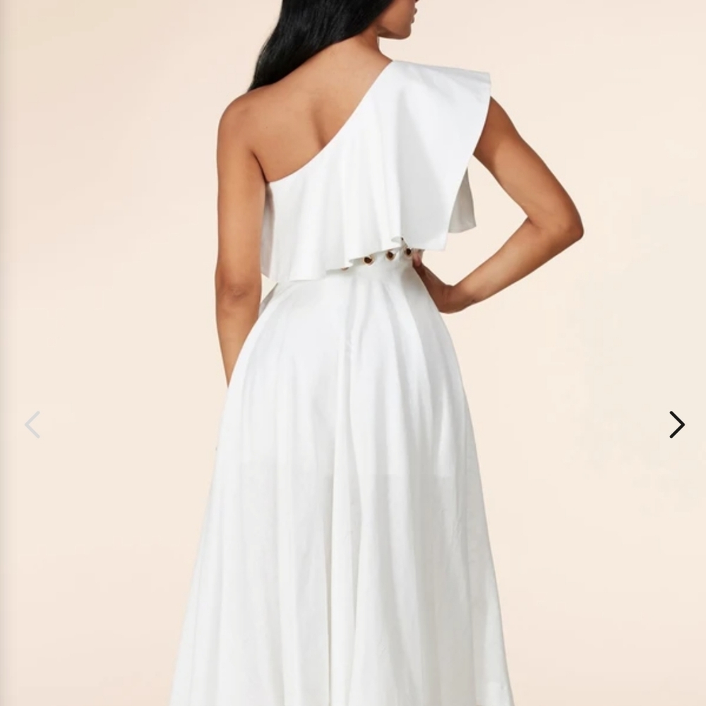 Stunning Plus size asymmetrical one shoulder dress - Picture 6 of 6